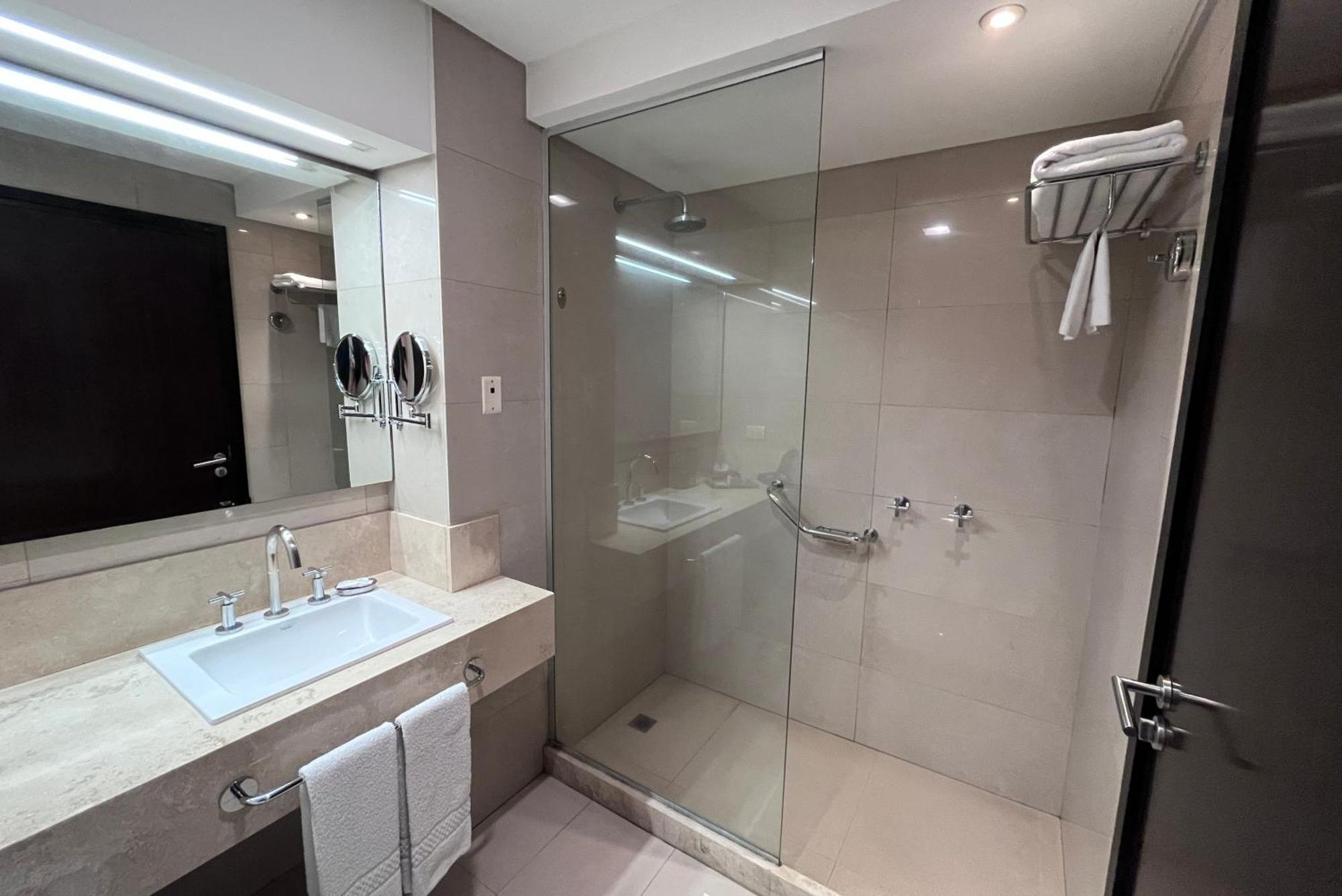 Sheraton Tucuman Hotel San Miguel de Tucumán Екстериор снимка